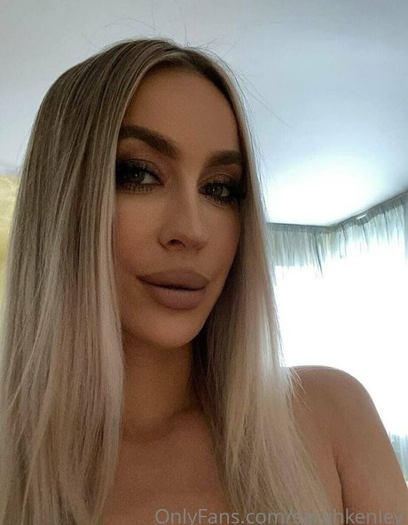 sarahkenley beautiful actress galleries