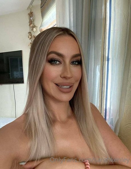 sarahkenley model porn galleries