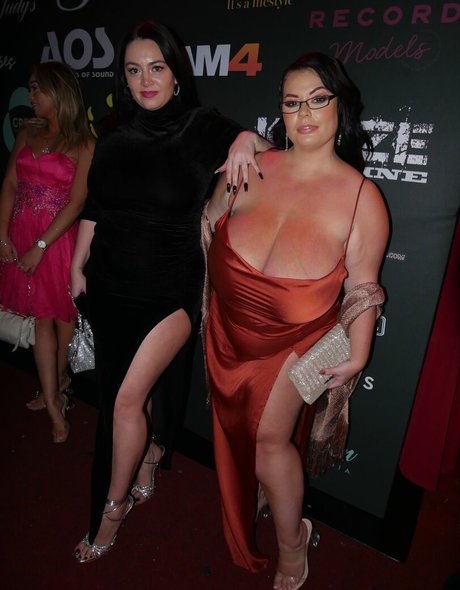 Busty Klara sex pornstar image