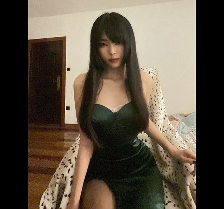 Daturakisses exclusive pornstar pictures