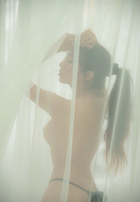 Mercury Nguyen erotic model galleries