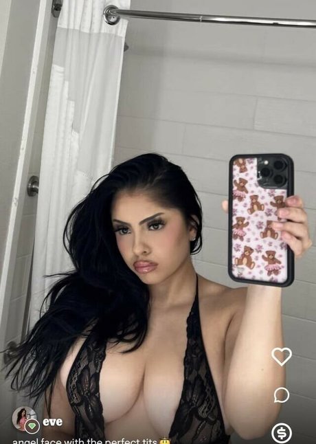 Evelyn Ortiz hot star photo