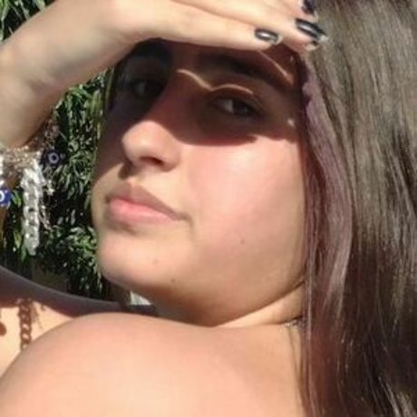 Dara Costa art star photos