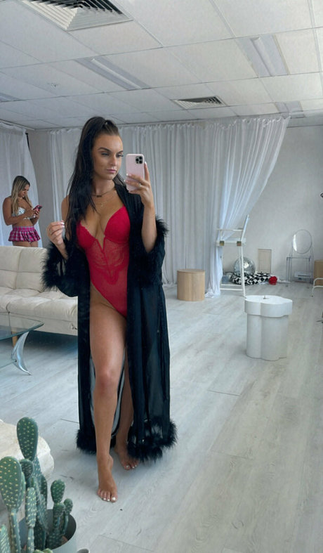 muscular women onlyfans sex image