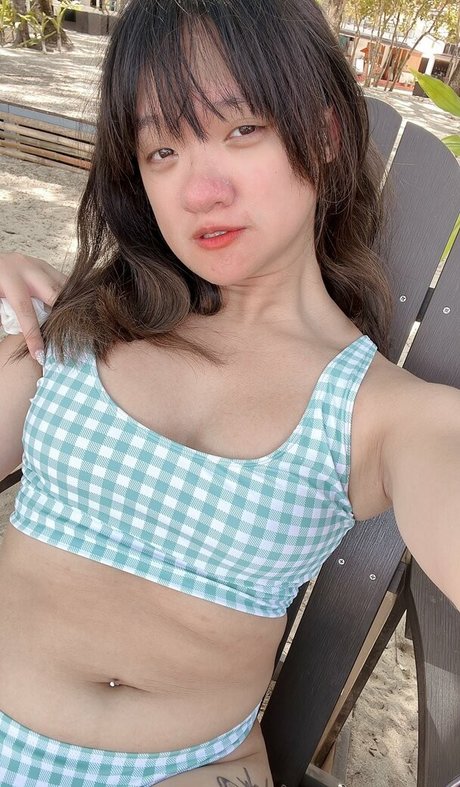 Yousoromi hd pornstar image