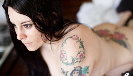 Love and Luck model top archive