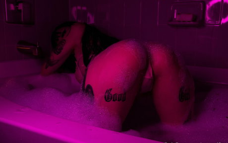 fitness pussy onlyfans top pic