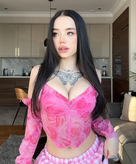 lyna com model high quality gallery