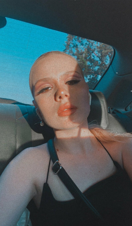 lina pie model adult photos