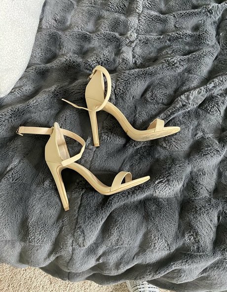 zoeytaylor xxx nude actress pic