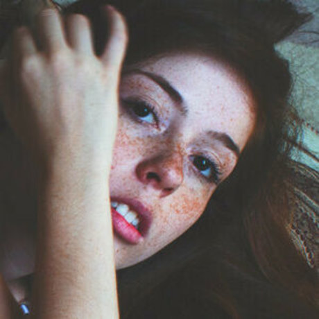 thaysvita_ nude star img