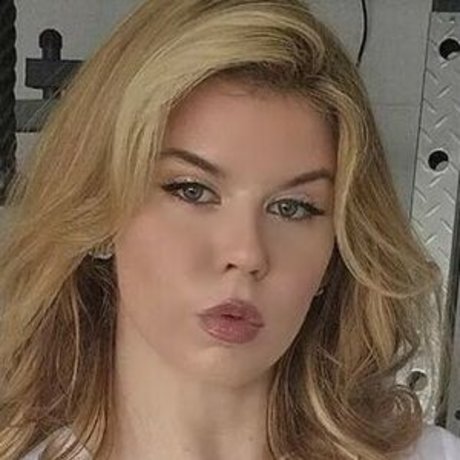 Sophie Larissa Weiss hd star pic