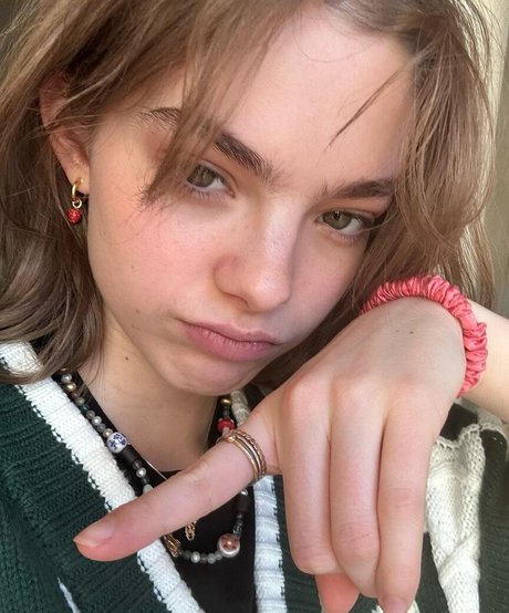 Isabel Myers model picture