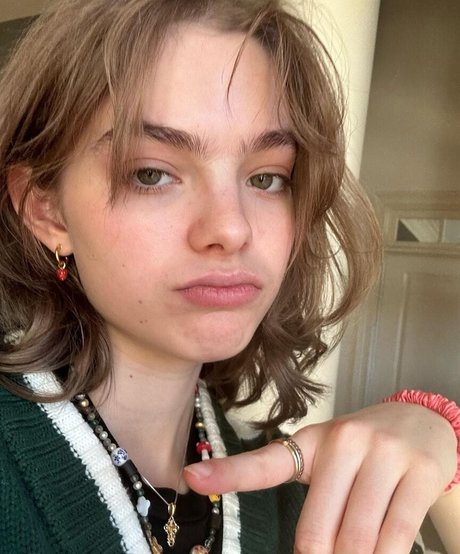 Isabel Myers pornstar beautiful picture