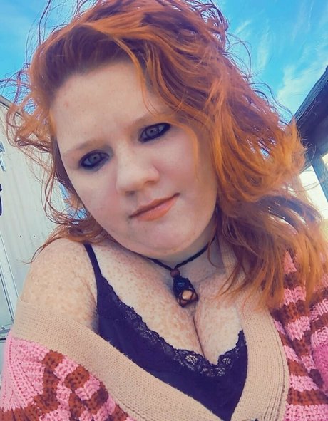 rhiannonmz model erotic photo