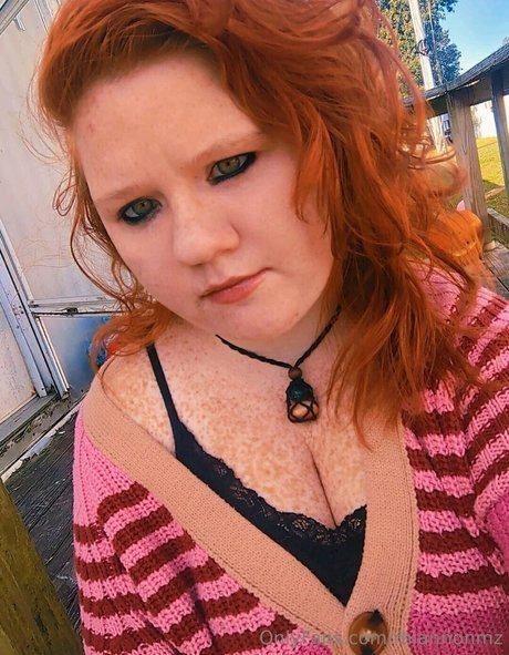 rhiannonmz model porn image