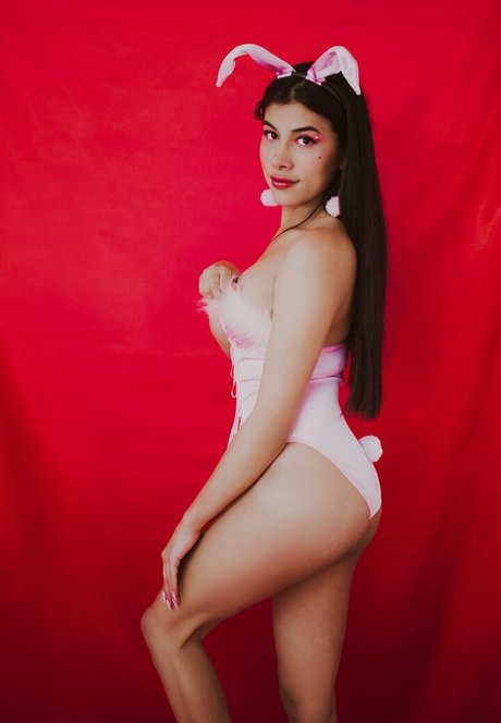 Dani parkerr hd model img