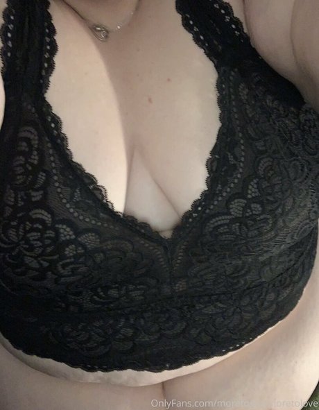 adenahx art model pics