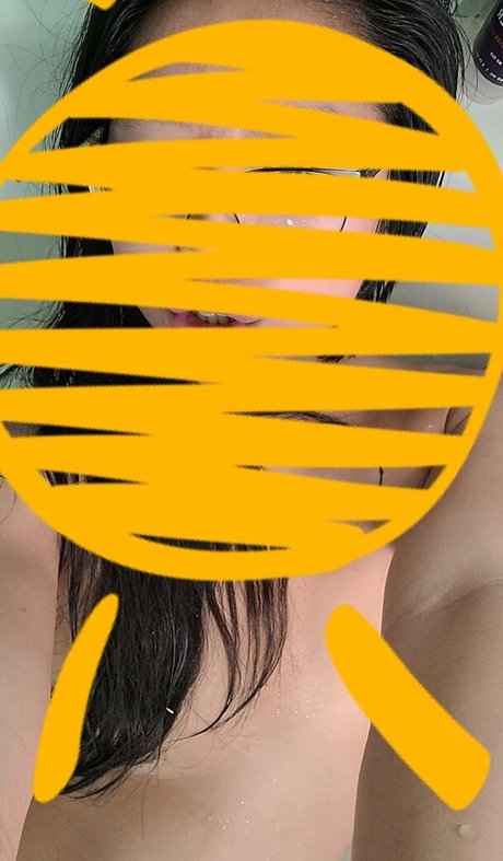 eroticalynn pretty model photo