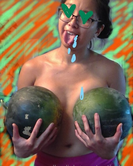 eroticalynn model adult photo