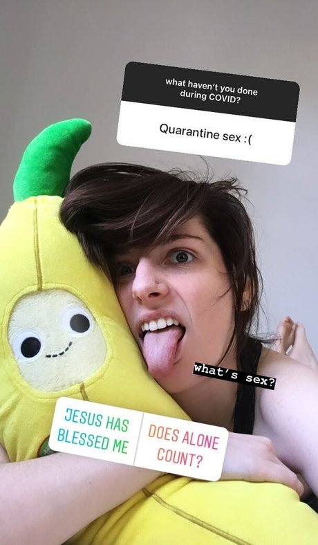 Samantha Rayward art model photo