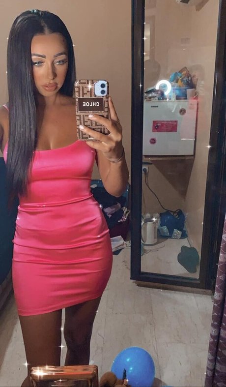 Chloe Reynolds pornstar pretty picture