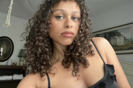 Chelsea Kaplan hd model picture