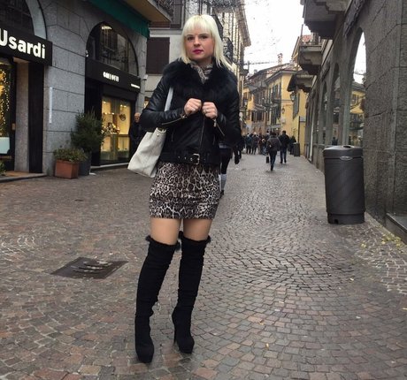 Anya87 model nude picture