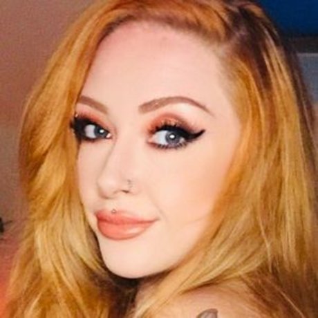 Northants pornstar naked photo