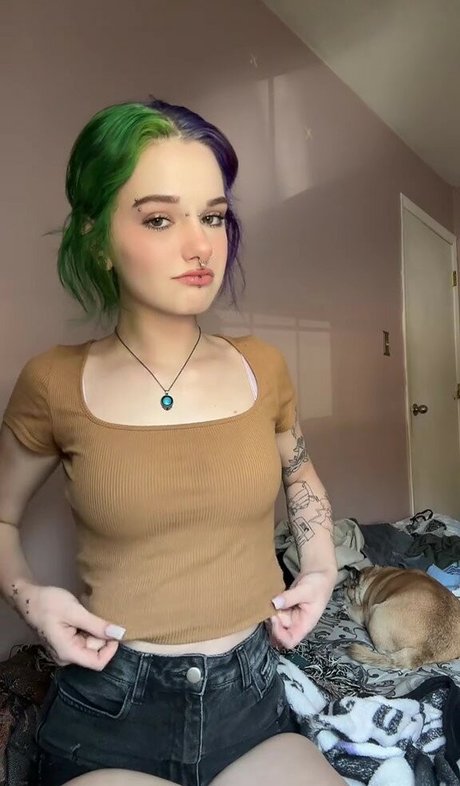 Pissflavoredlemonade hot model photos