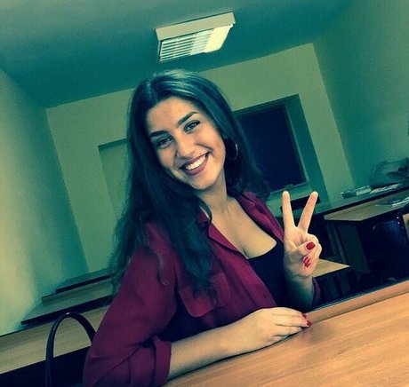 Valeriia Simavonian star best photo