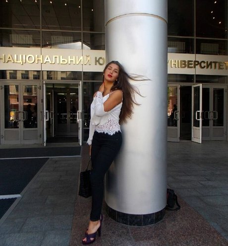 Valeriia Simavonian adult star gallery