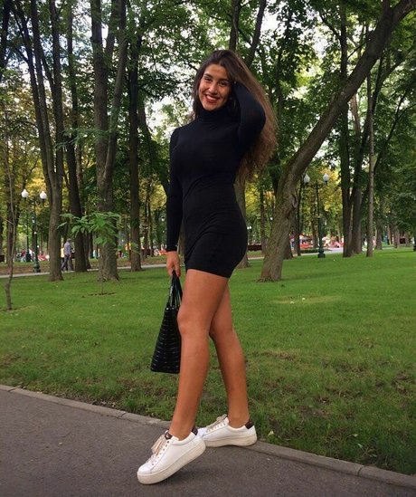 Valeriia Simavonian model archive