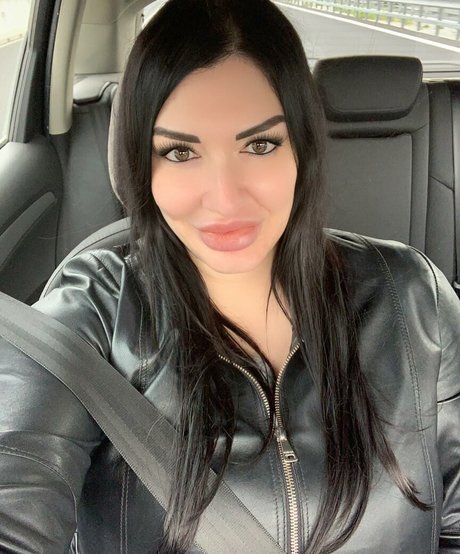 elisabetta mediterraneagirl star nude pics