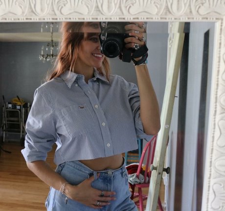 Autumn Brianne pretty model image