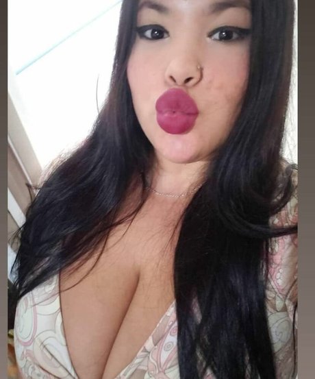 Naty Mari free model pic