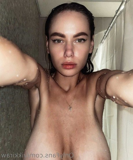 Vikkiraw top star picture