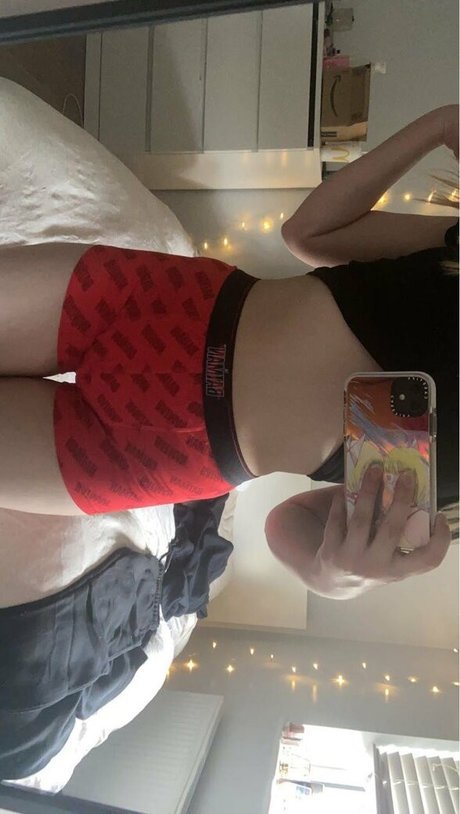 Allykitti model xxx galleries