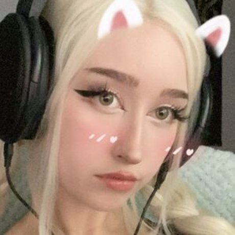 Allykitti pornstar erotic image