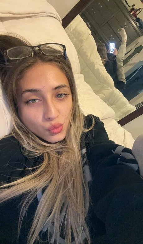 YellowMinimum6204 nude actress photos