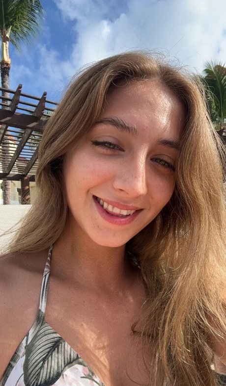 YellowMinimum6204 star high quality pics