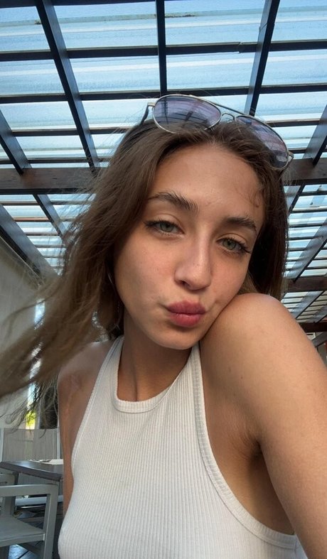 YellowMinimum6204 pornstar archive