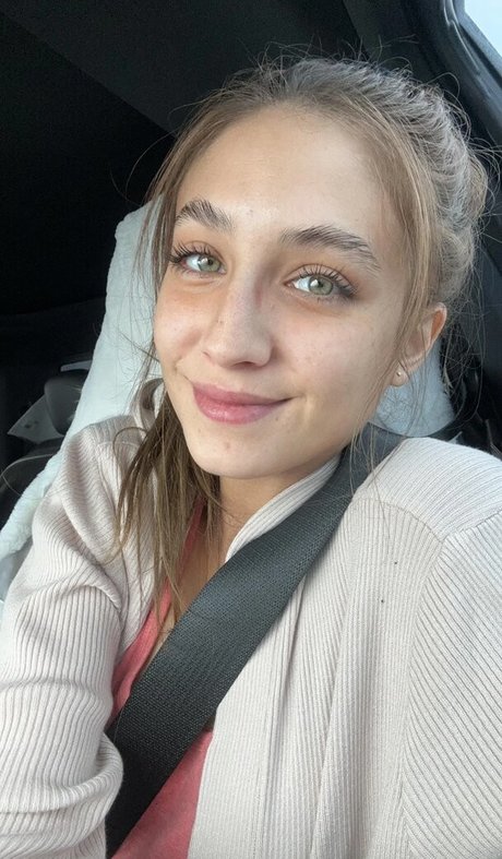 YellowMinimum6204 erotic actress photos