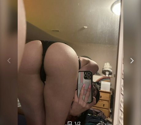 Madelinolivia star sexy photo