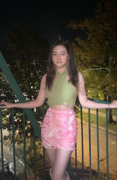 esblee pornstar top picture