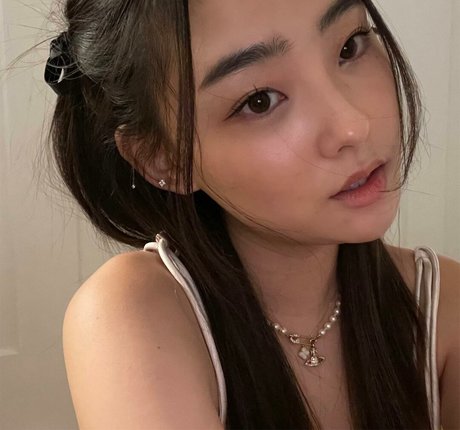 esblee porn model pics