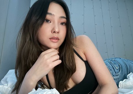 esblee star erotic photo