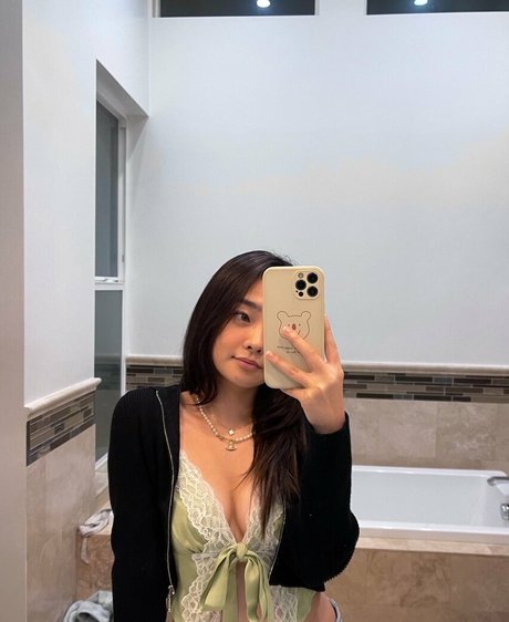 esblee sexy pornstar pictures