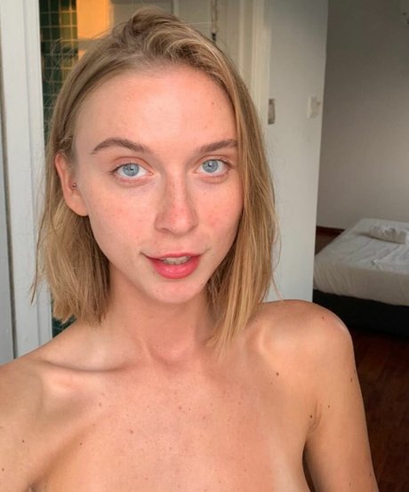 YouRina art star gallery