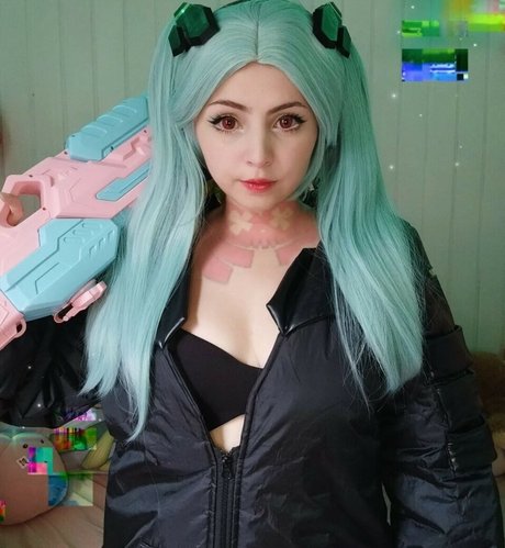 Oh No Anna top actress pics